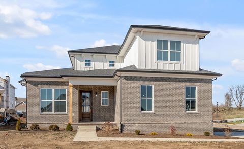 965 Hunters Lane Springfield TN 37172