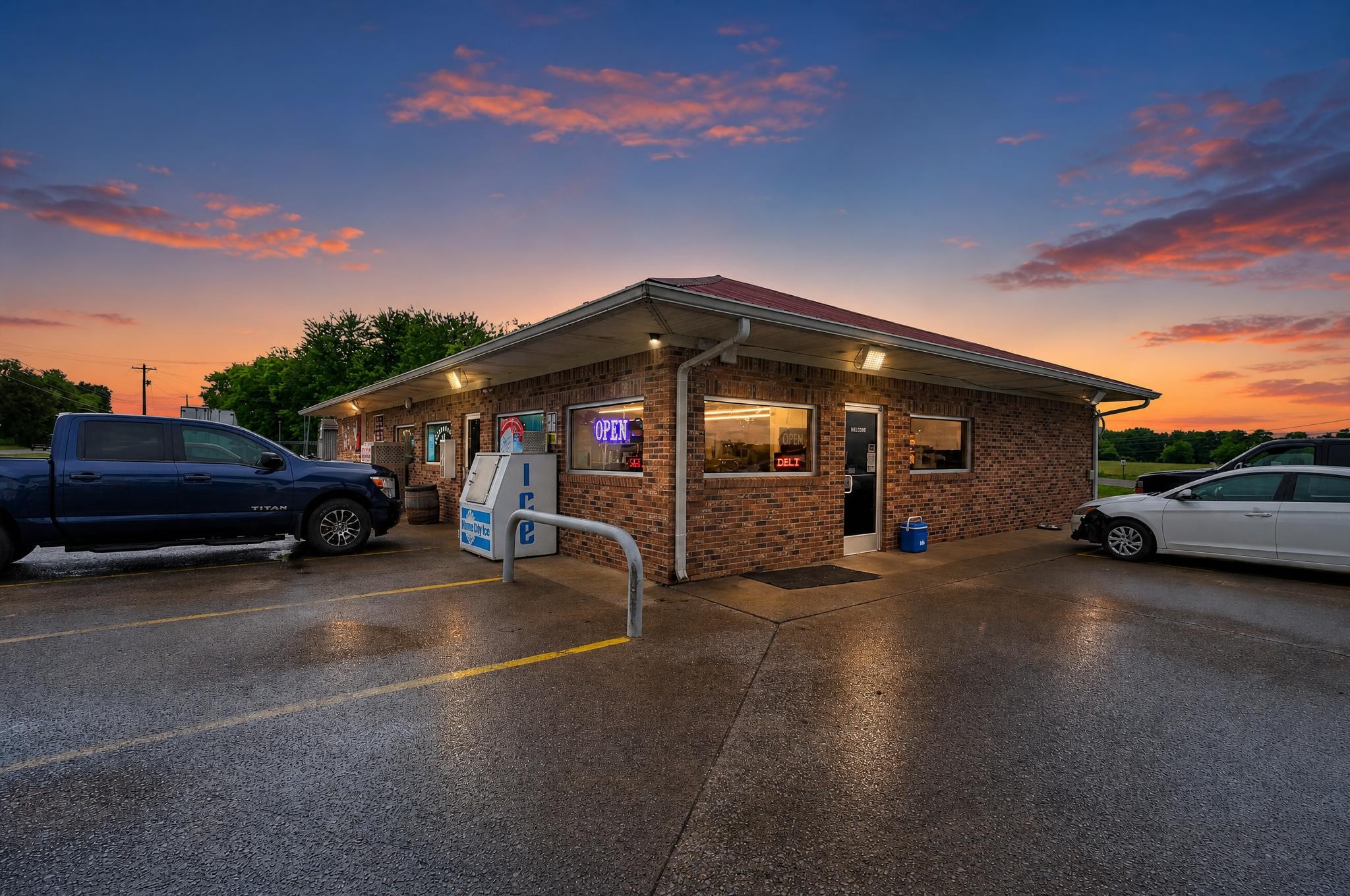 1837 Highway 64 W