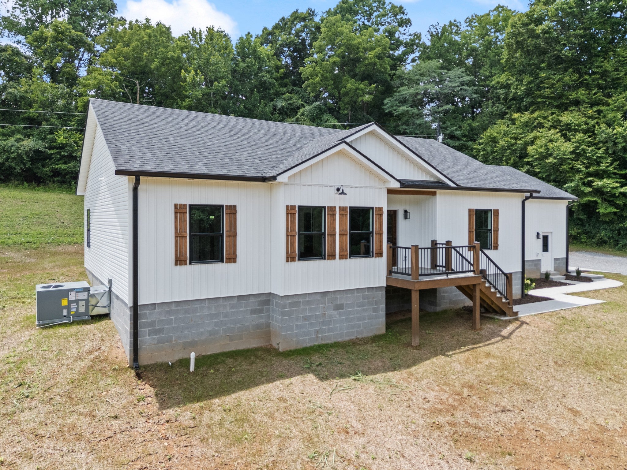 1299 Freeman Loop