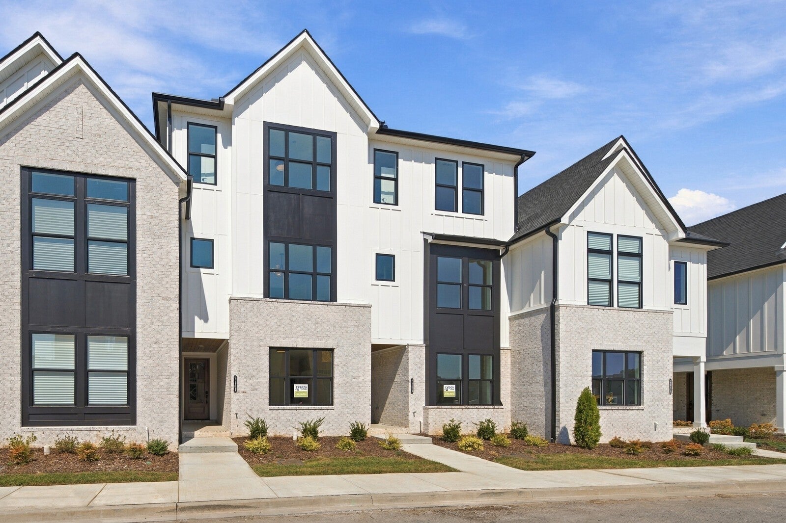 2100 Conductor Ln