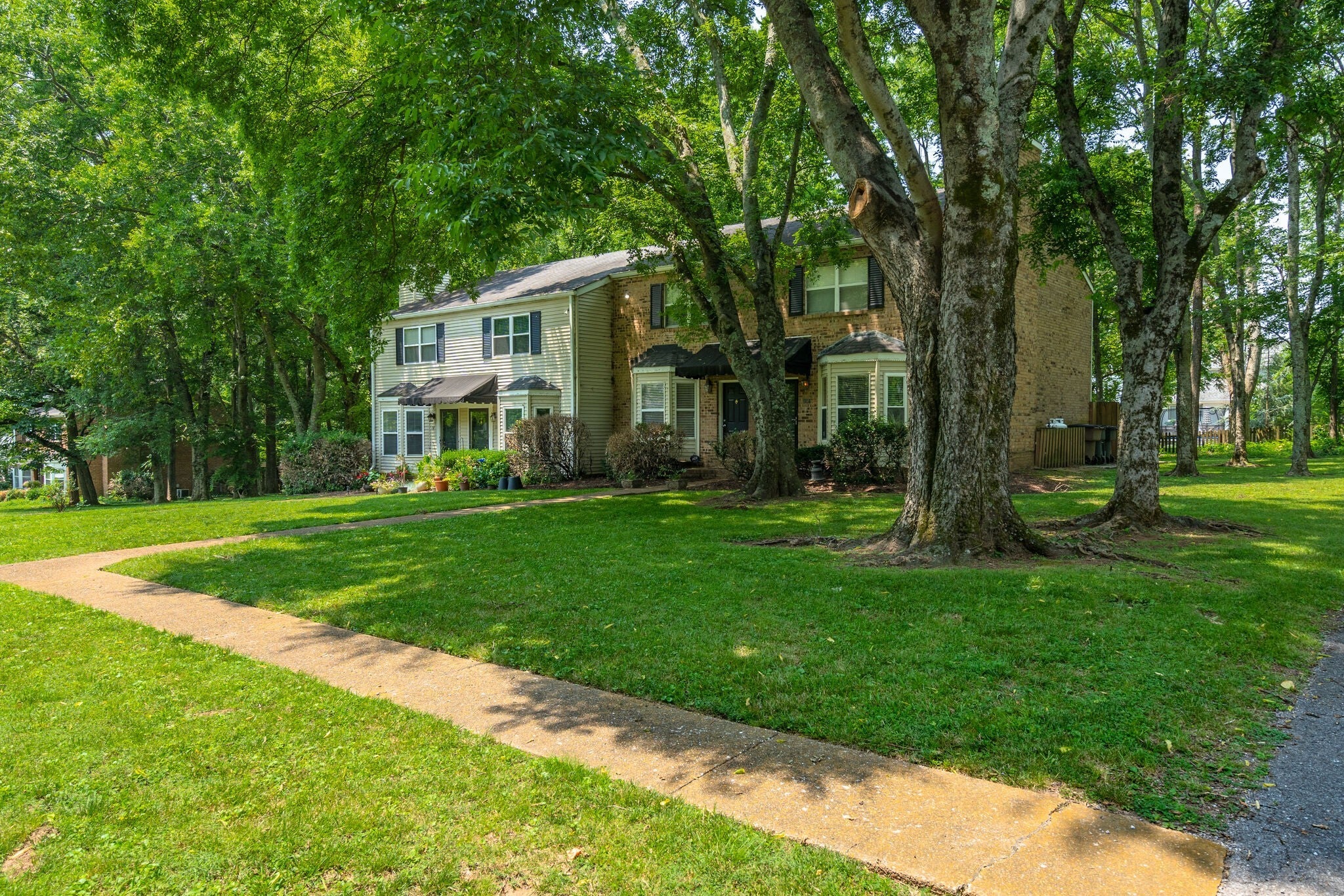 114 Brattlesboro Dr