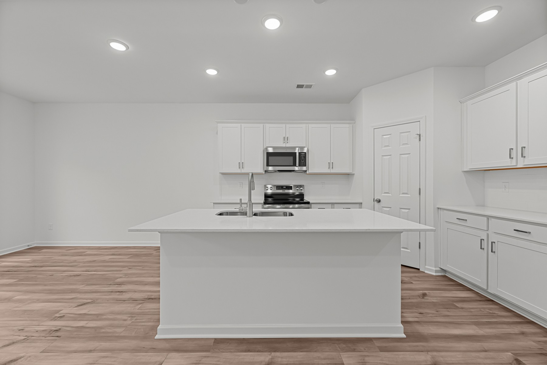 2900 Suzanne Landon Drive B2