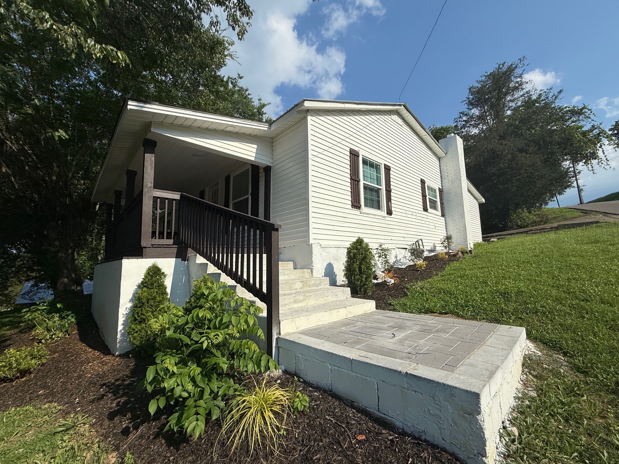 140 Phillips St
