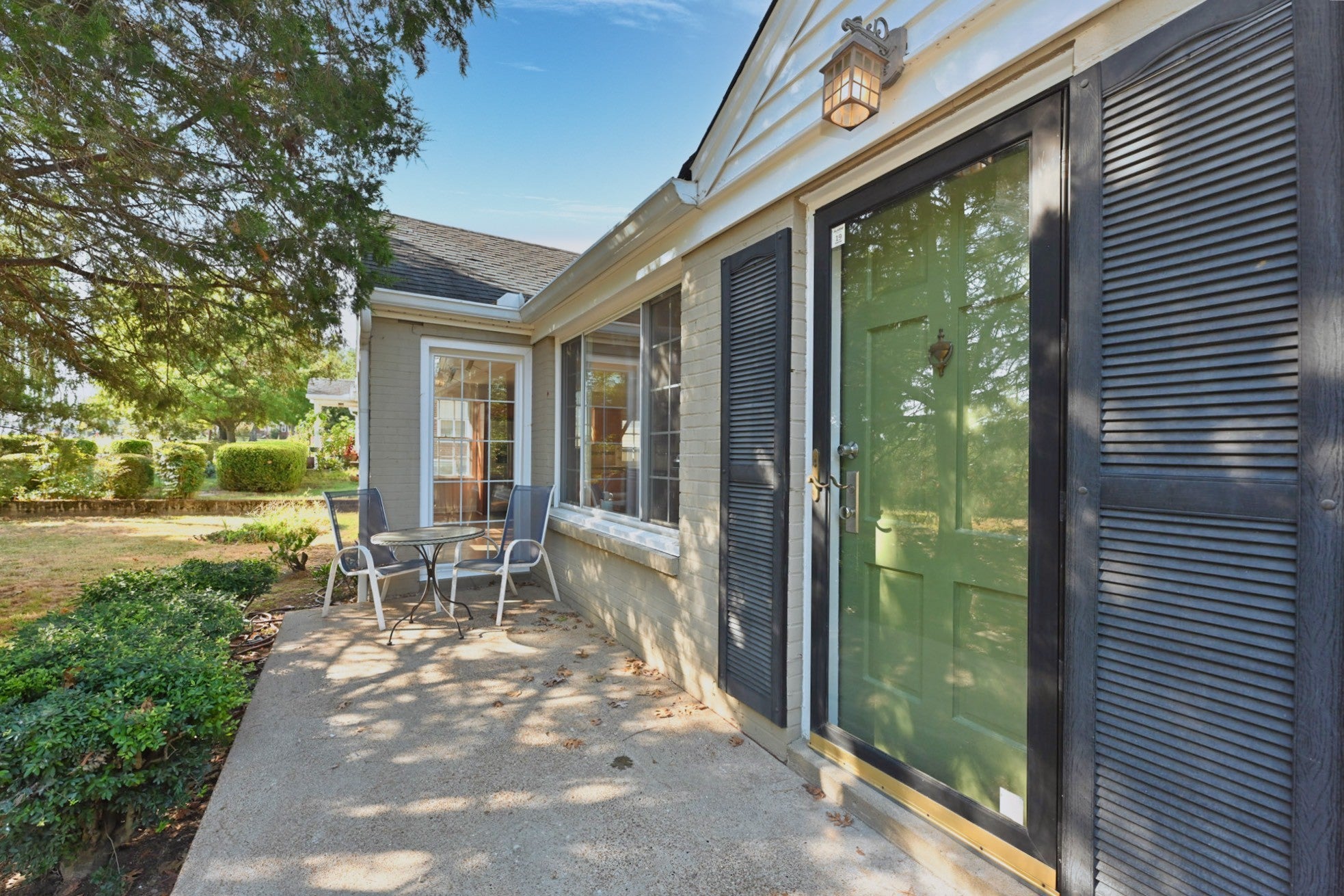 137 White Bridge Pike