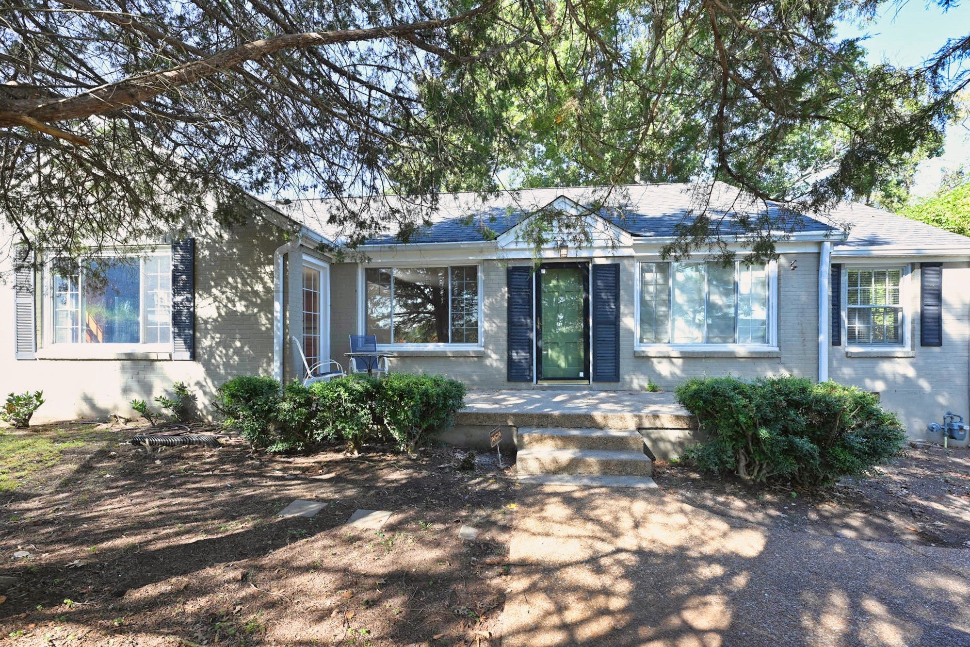 137 White Bridge Pike