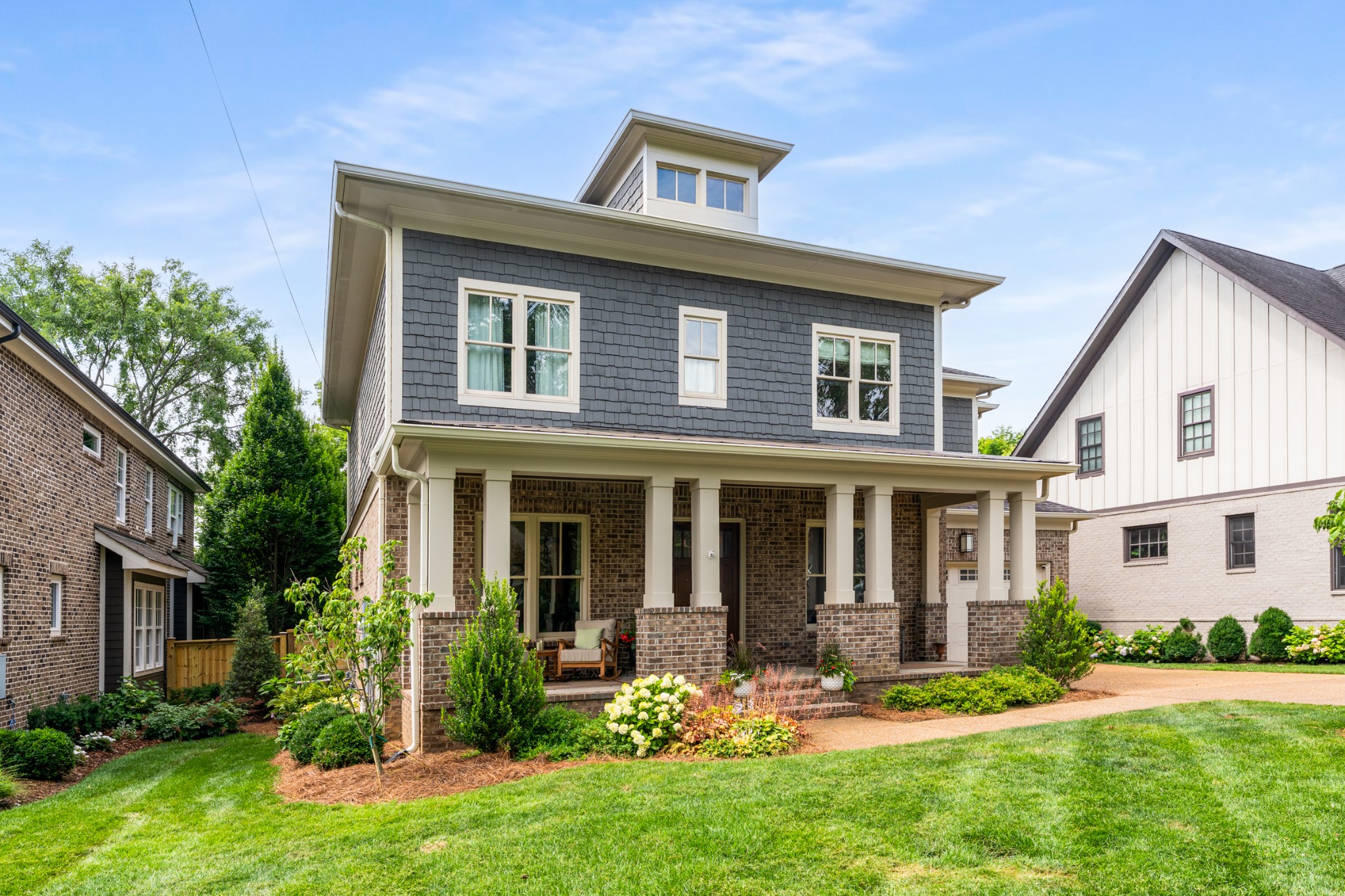 1727 Hillmont Dr