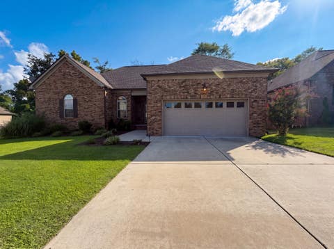 Photo of 234 Hickory Pointe Dr, Lebanon, TN 37087 (MLS # 3500844)