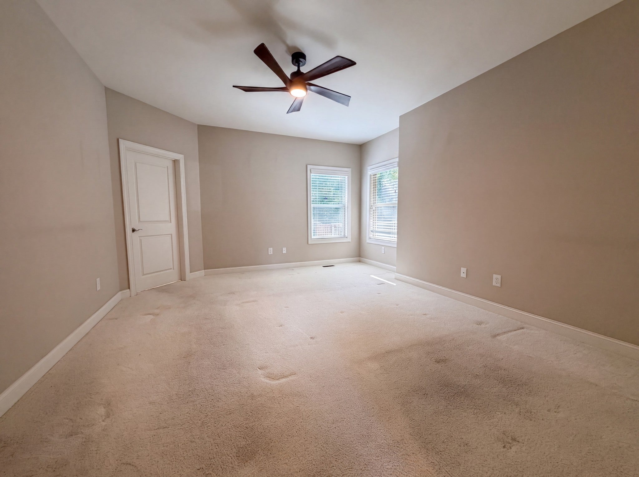 234 Hickory Pointe Dr