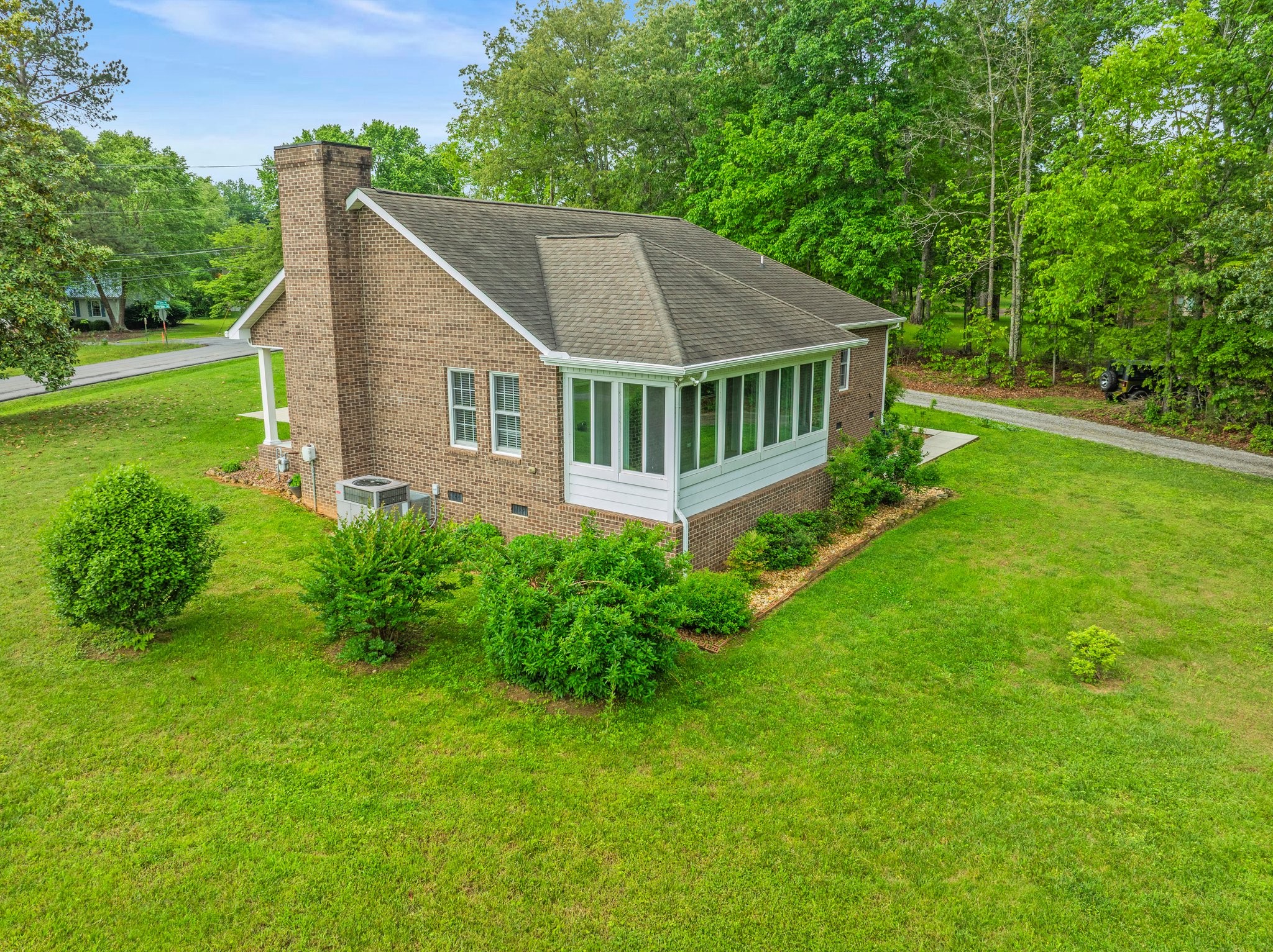 30 Sullivan Ln