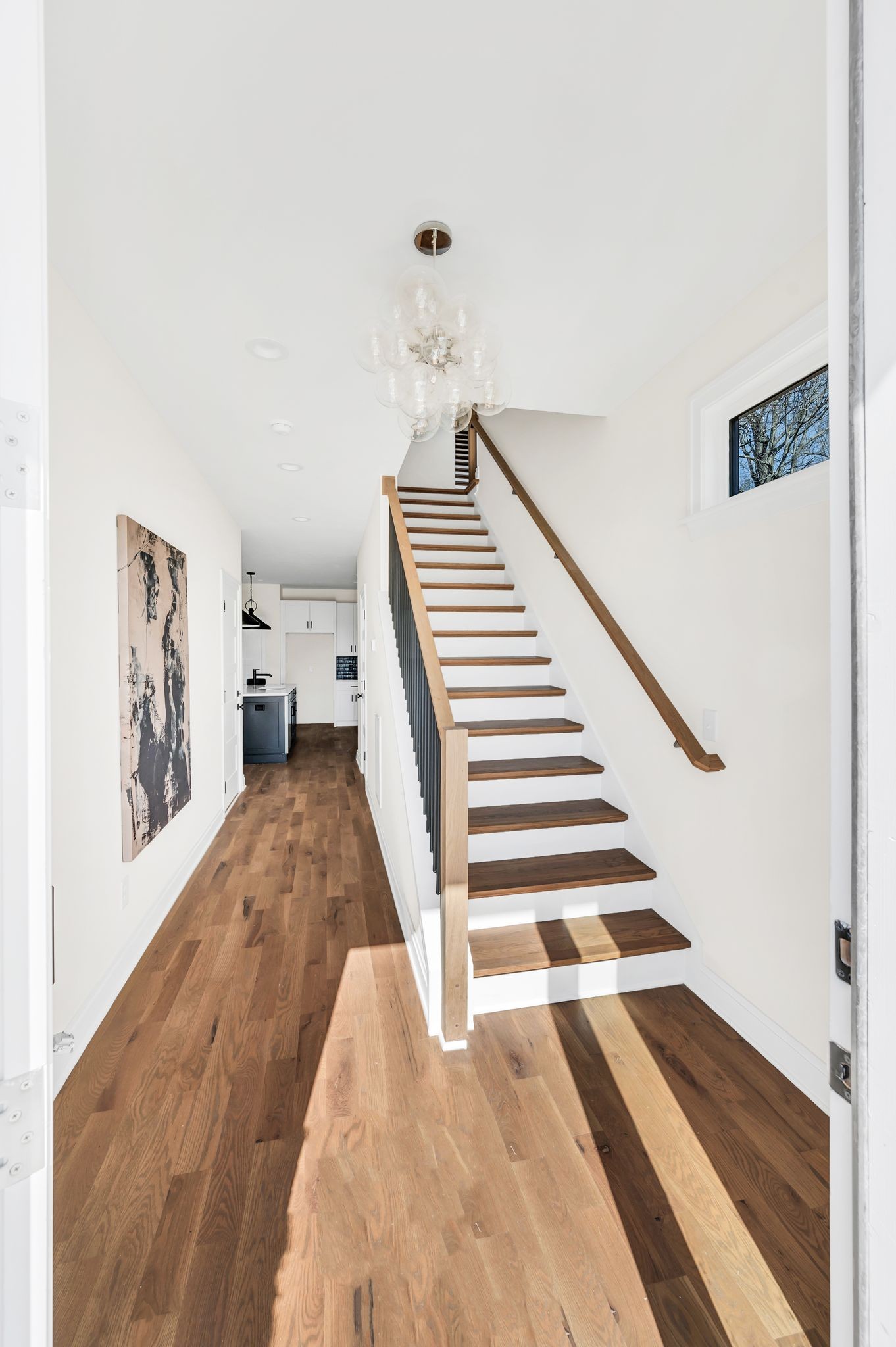 4B Belle Forrest Ave