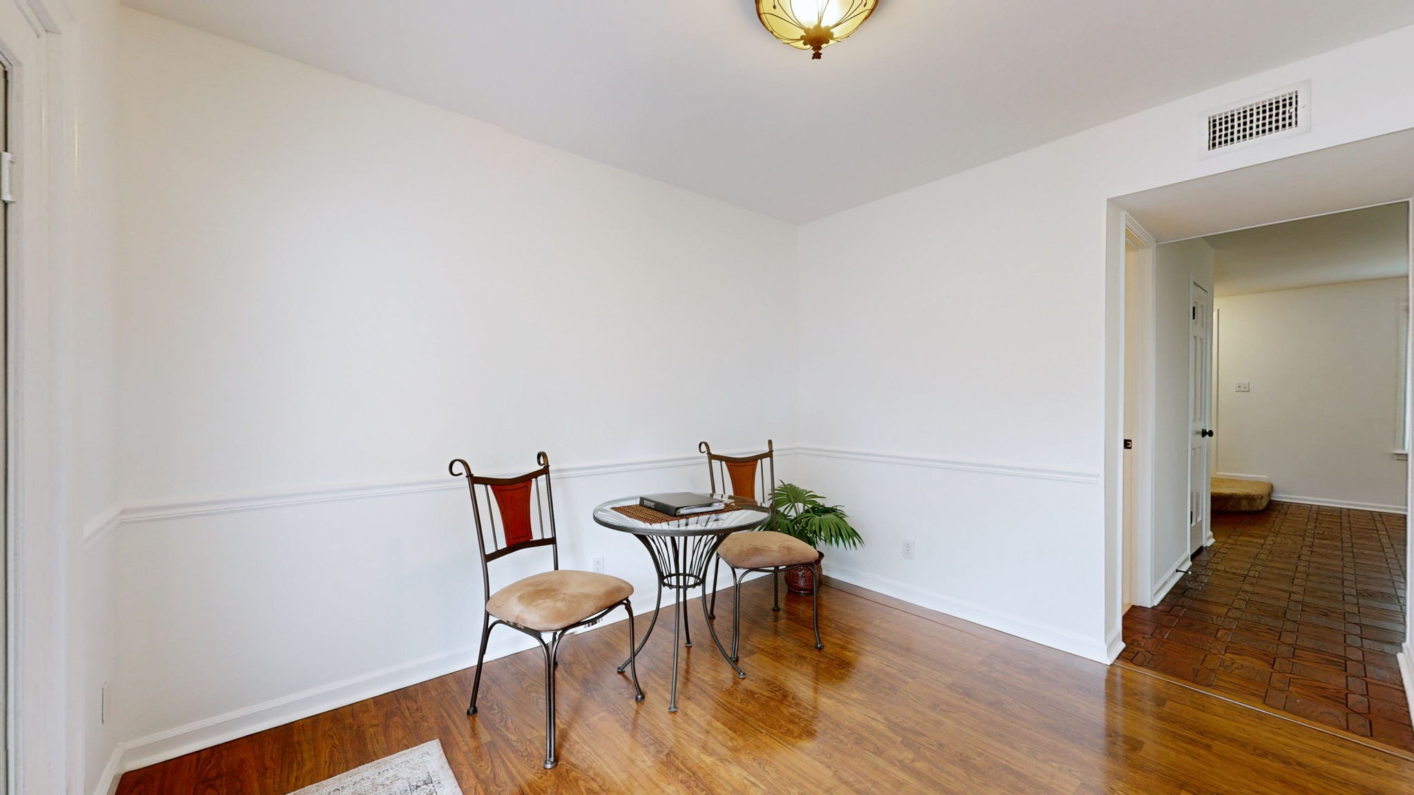 1002 E Northfield Blvd G105