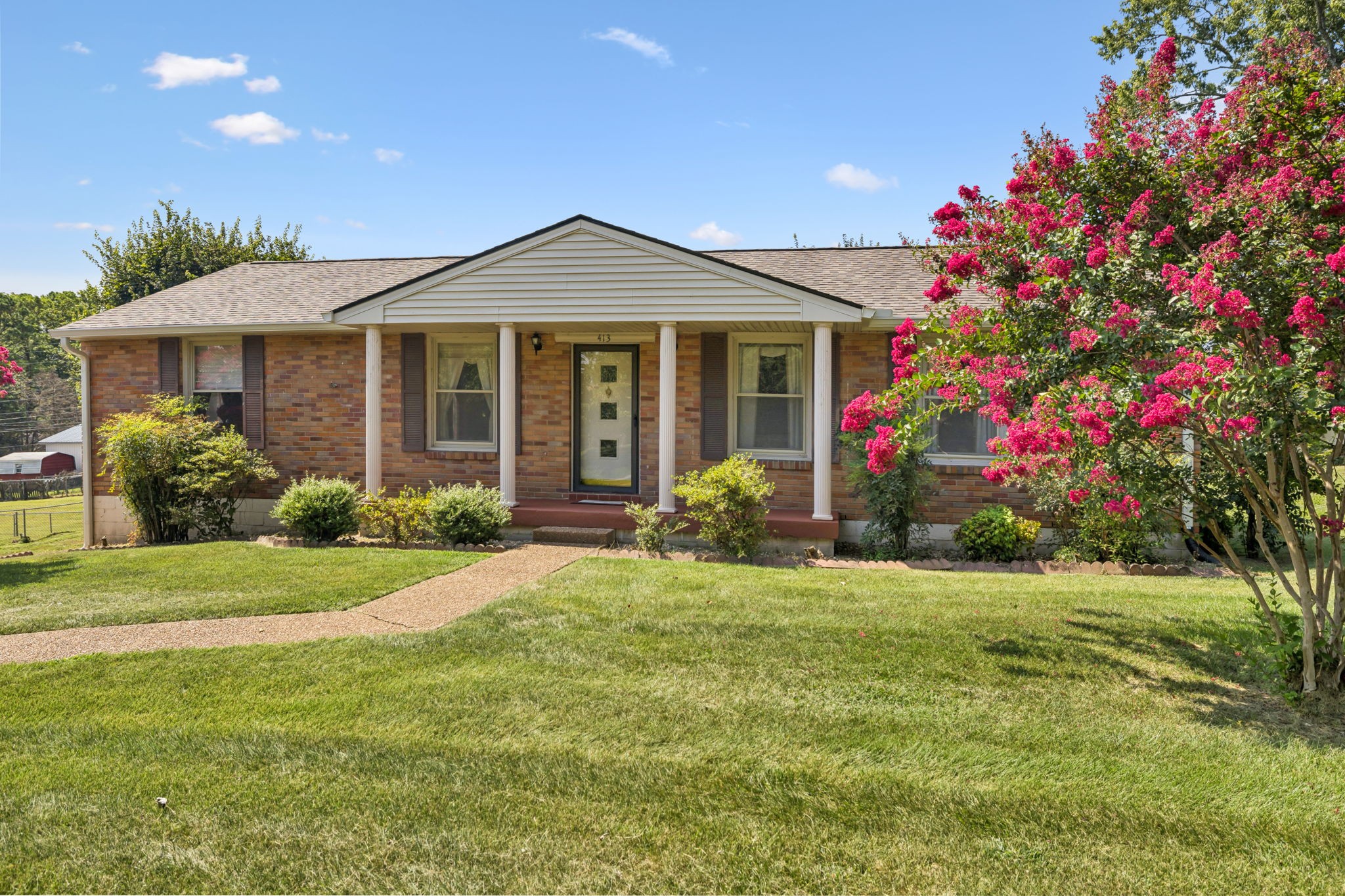 413 Hilltop Dr