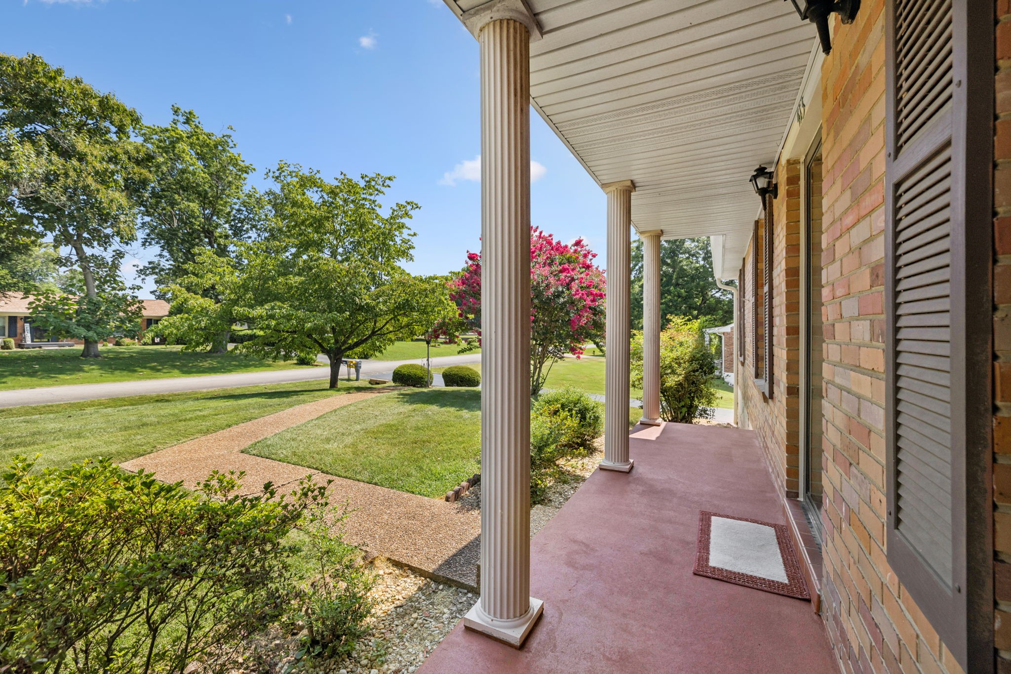 413 Hilltop Dr