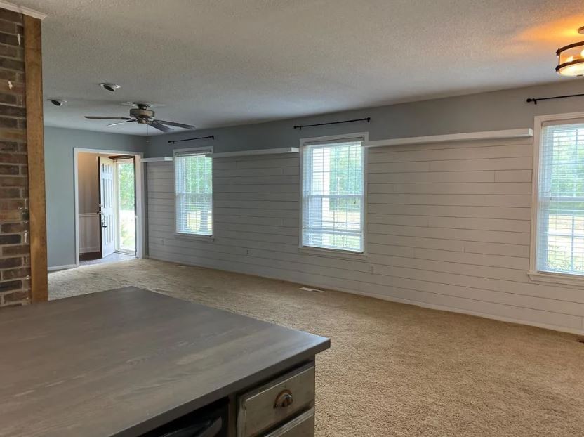 Henry, Tennessee 38231, United States, 4 Bedrooms Bedrooms, ,2 BathroomsBathrooms,Residential,Coming Soon,184112