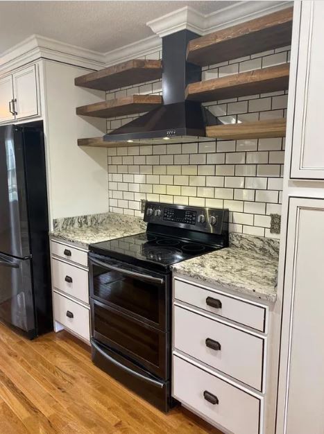 Henry, Tennessee 38231, United States, 4 Bedrooms Bedrooms, ,2 BathroomsBathrooms,Residential,Coming Soon,184112