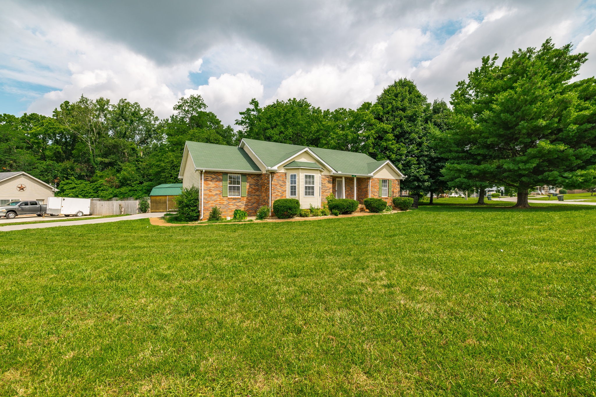 129 Cora St