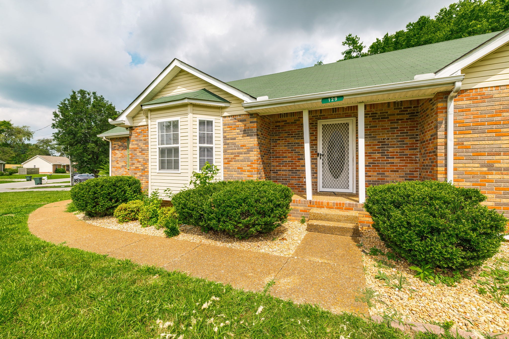 129 Cora St