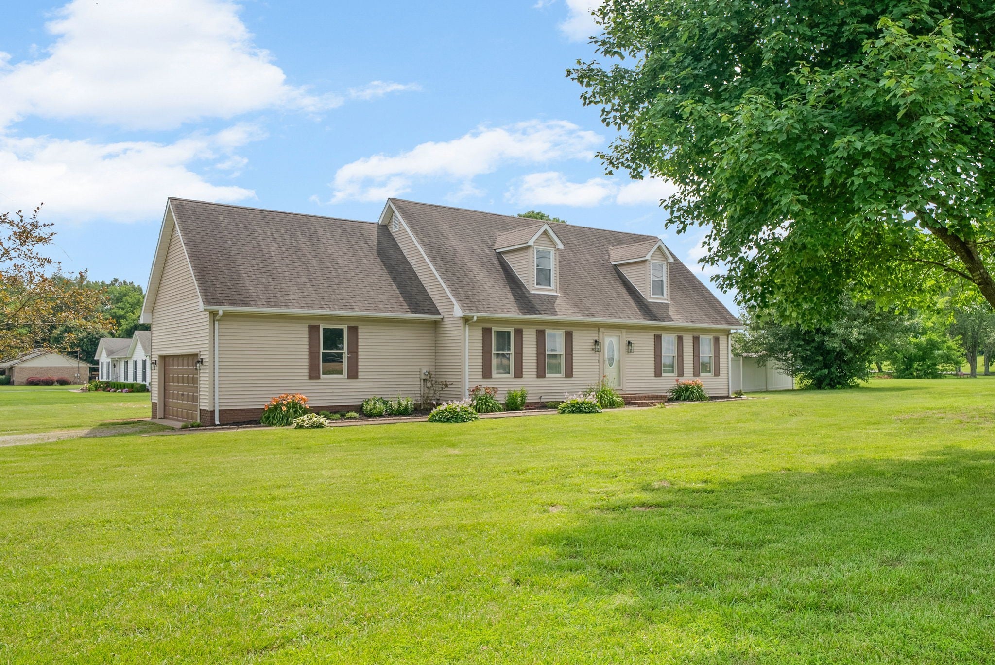 3805 Cadiz Rd