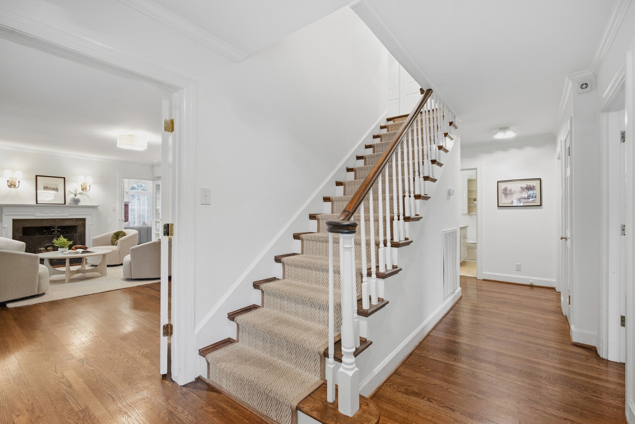 703 Clearview Dr