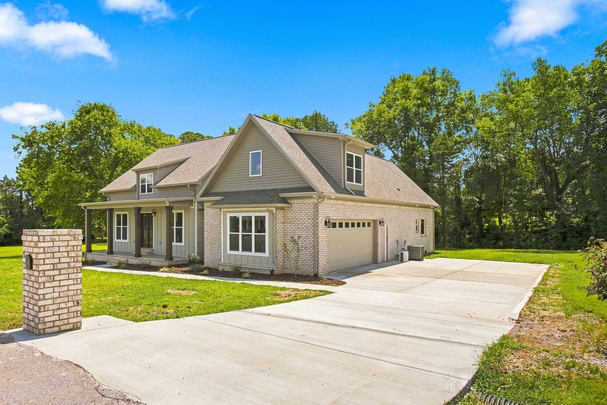 109 Mimi Cir