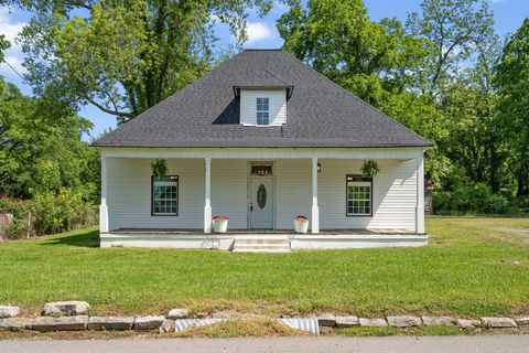 1125 Church St Christiana TN 37037