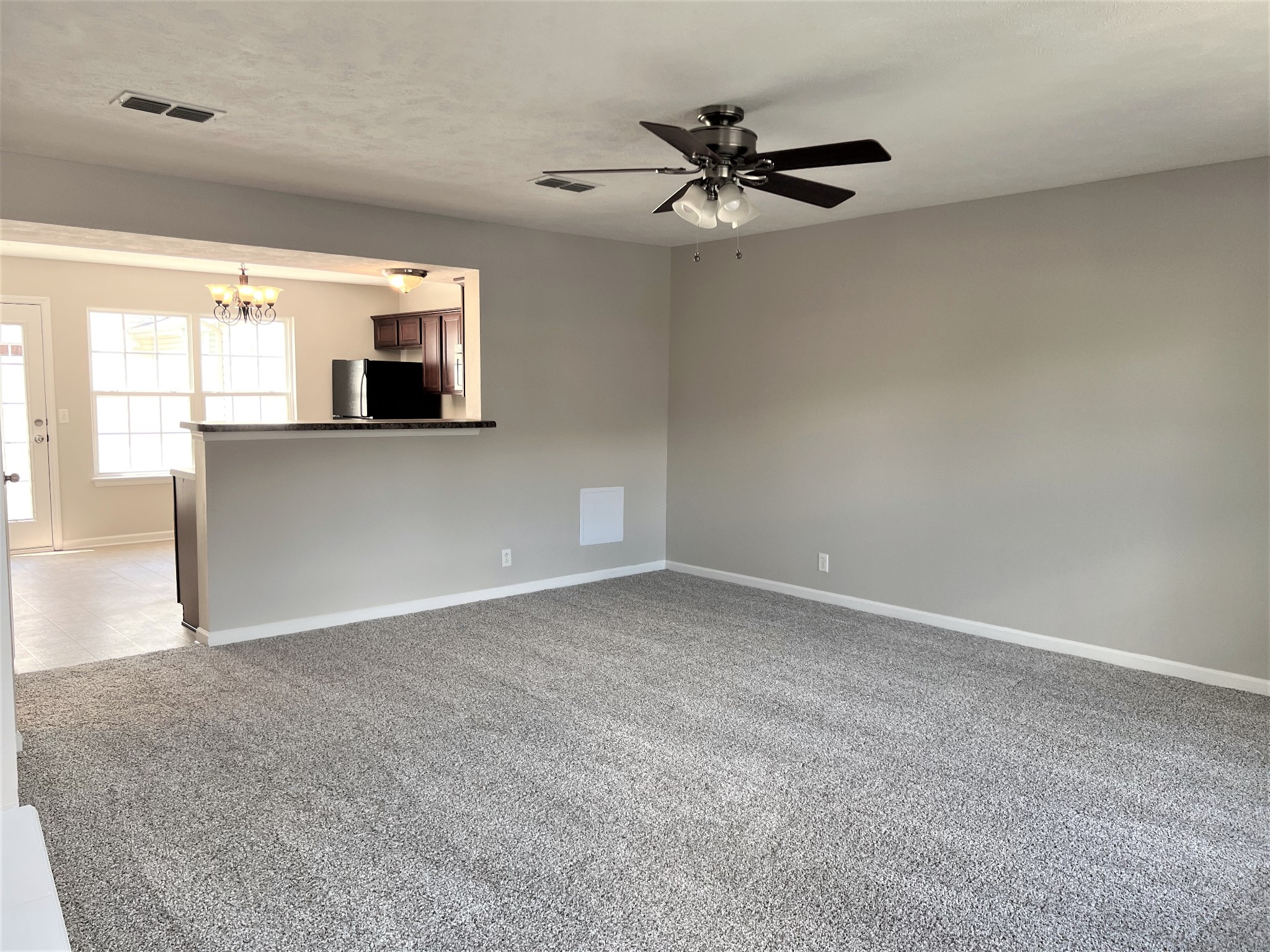 3754 Chippewa Pl