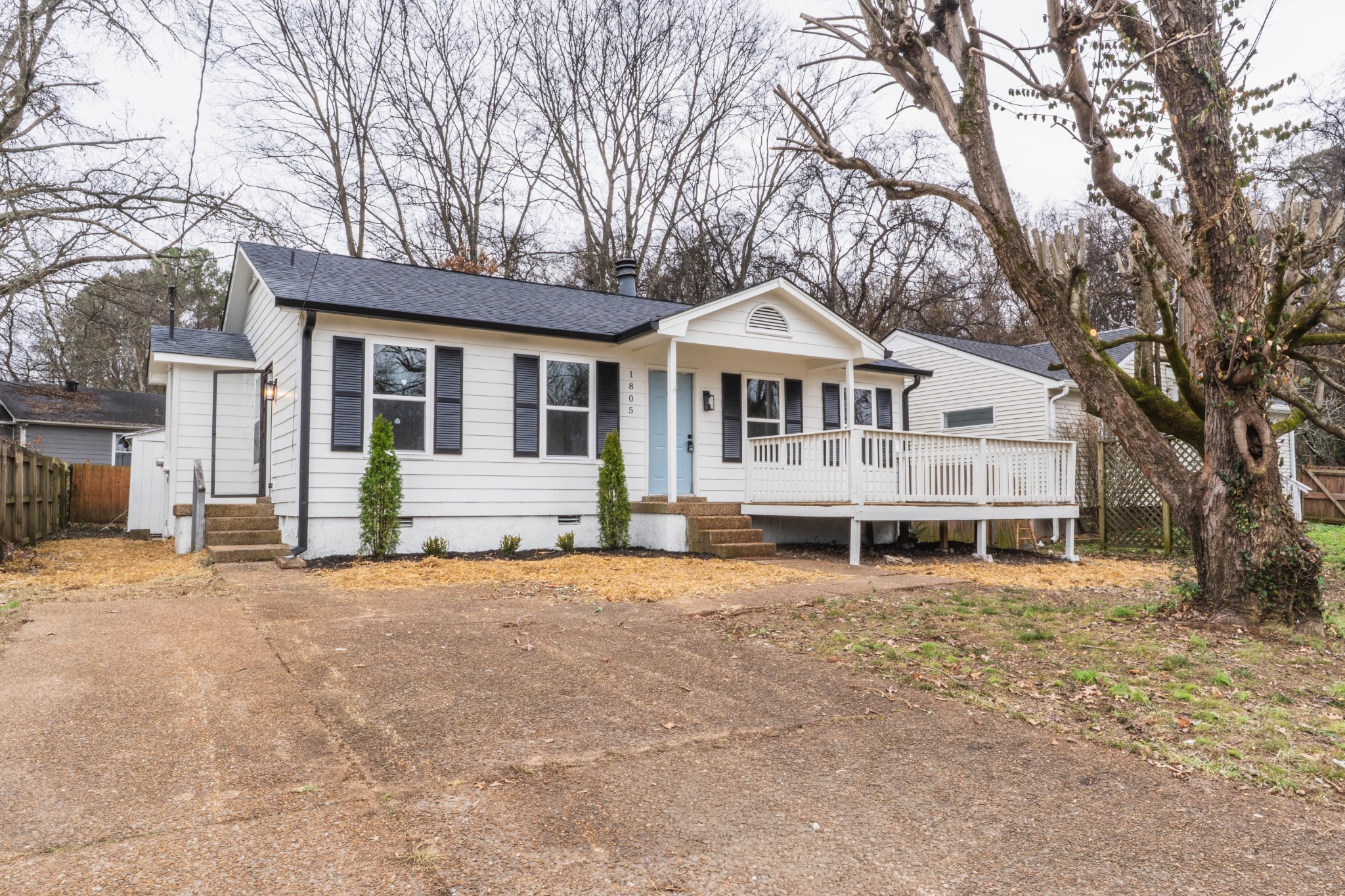 1805 Meadow Cliff Dr