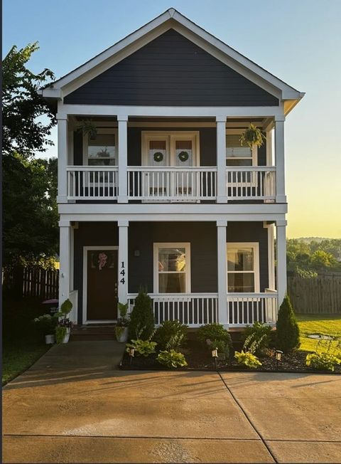 Photo of 144 N Vine St, Ashland City, TN 37015 (MLS # 3205419)