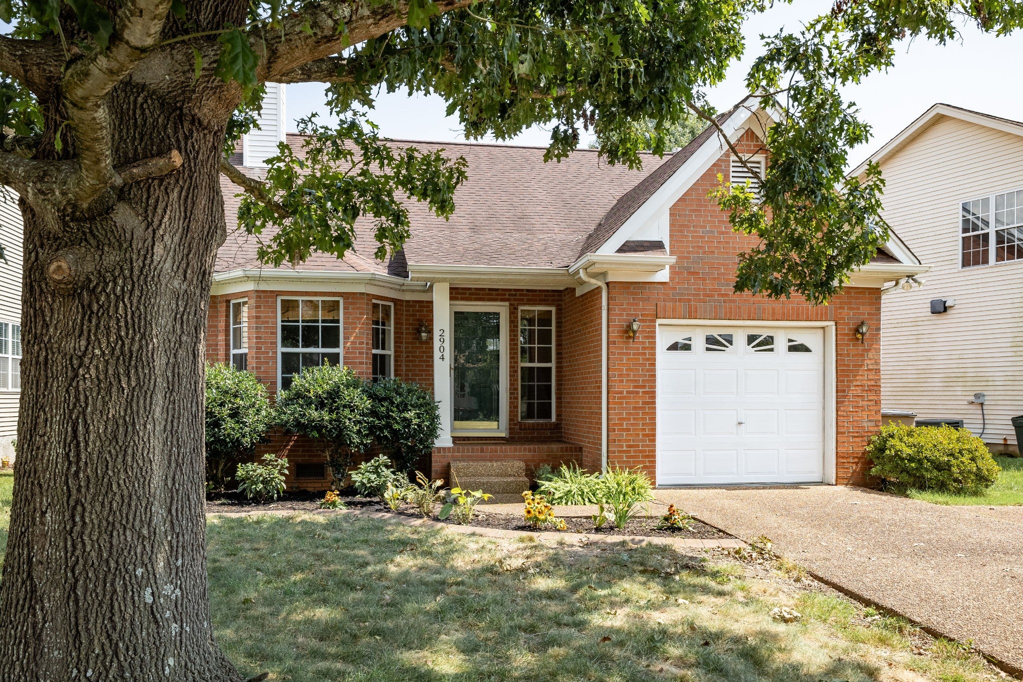 2904 River Bend Dr