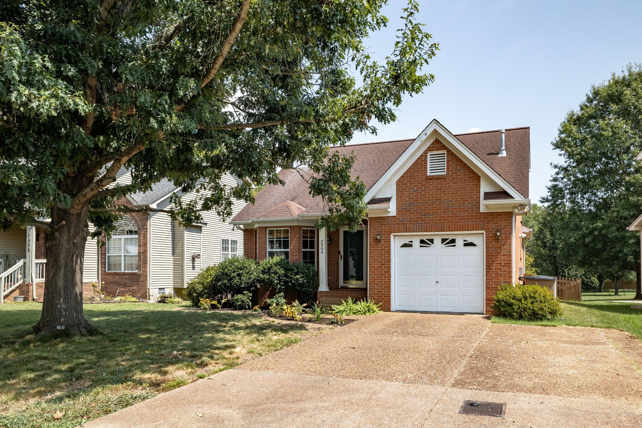 2904 River Bend Dr