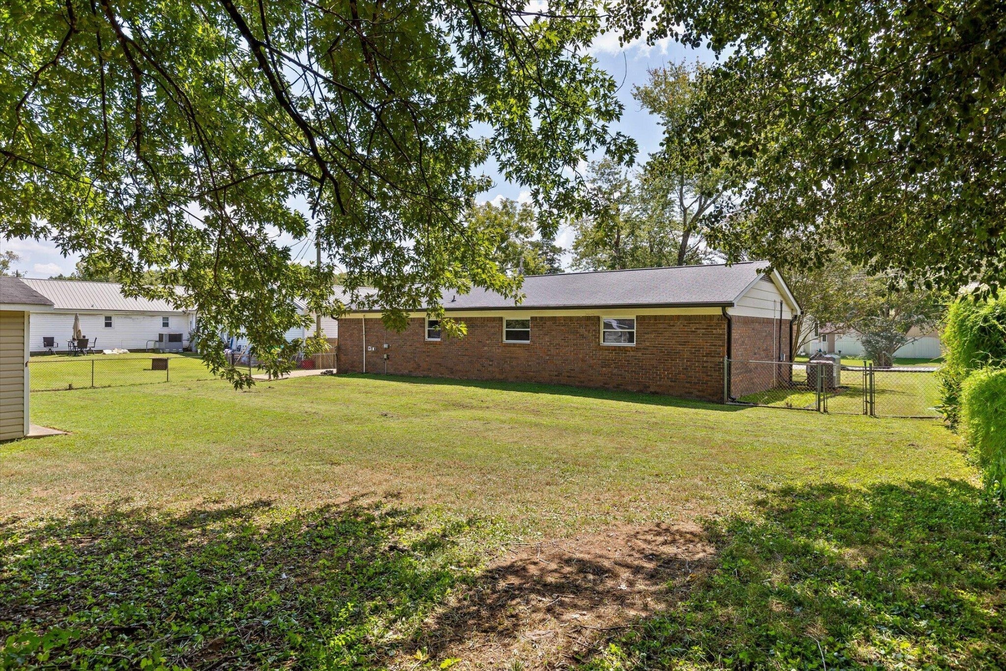 1389 Meadowood Drive