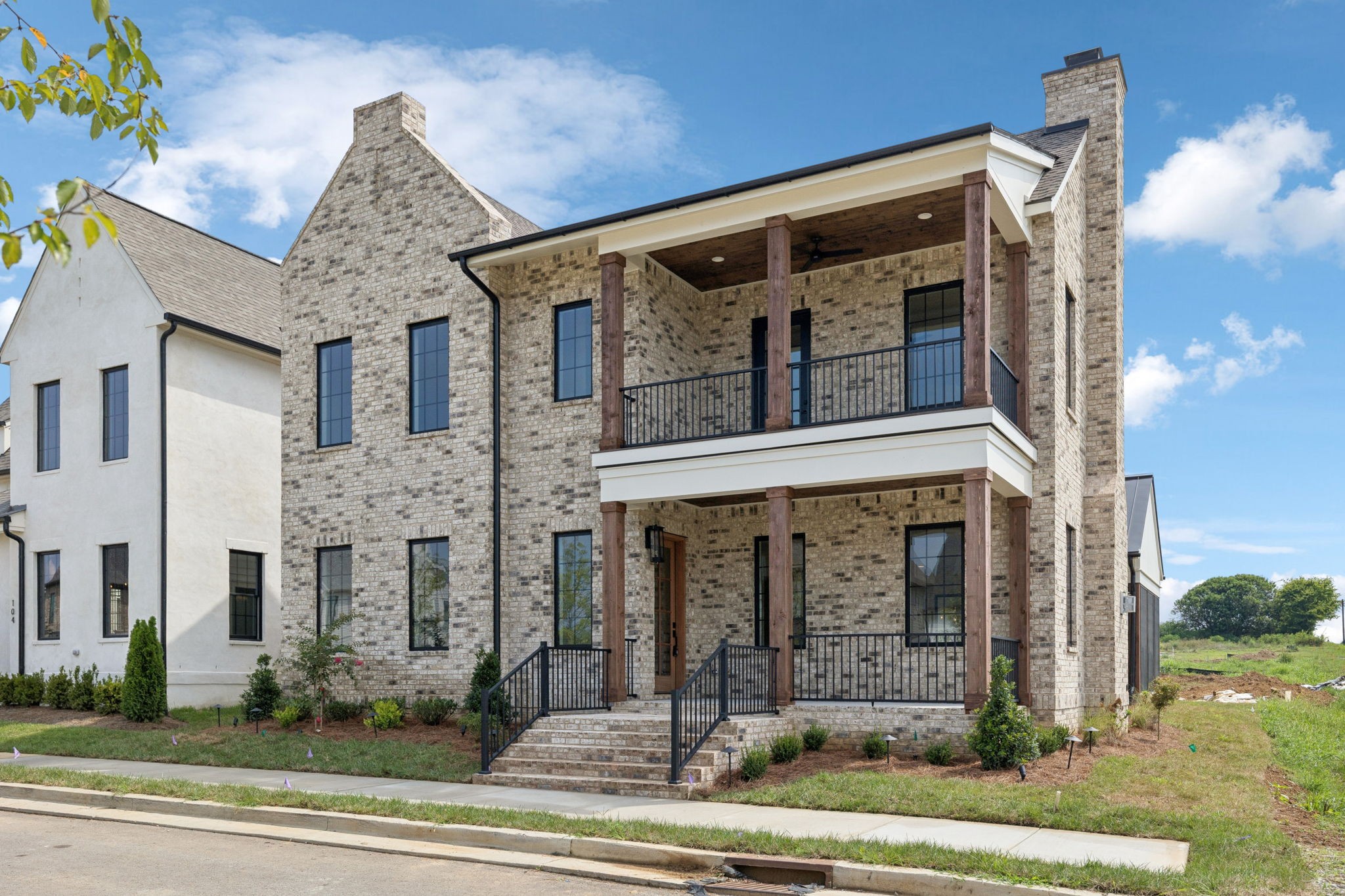 102 Cardiff Drive N