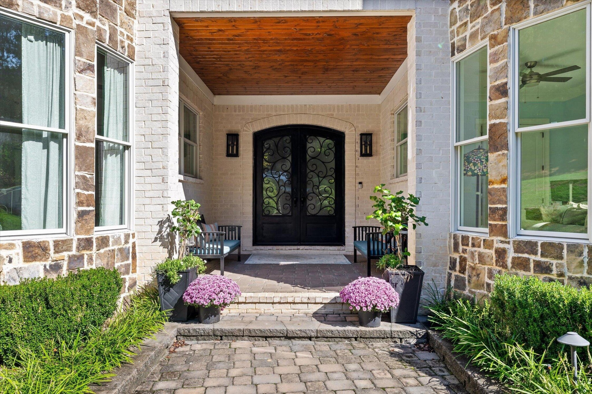 2008 River Bluff Drive
