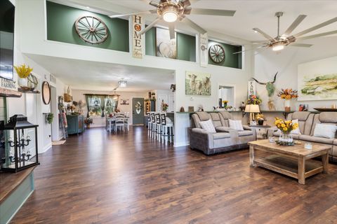 98 Breeden Rd New Johnsonville TN 37134