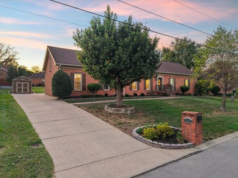 102 Hickory Trl Hendersonville TN 37075