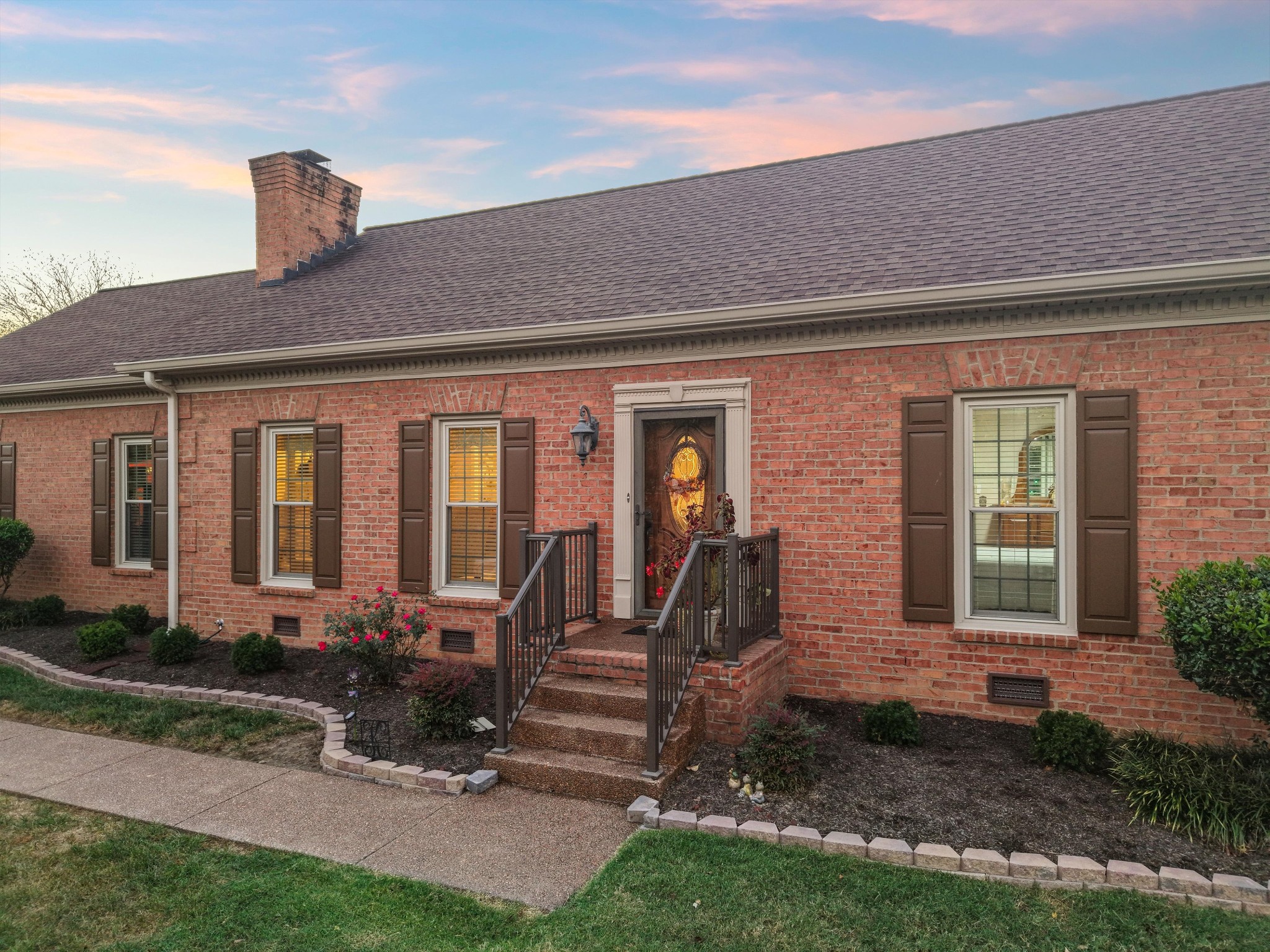 102 Hickory Trl