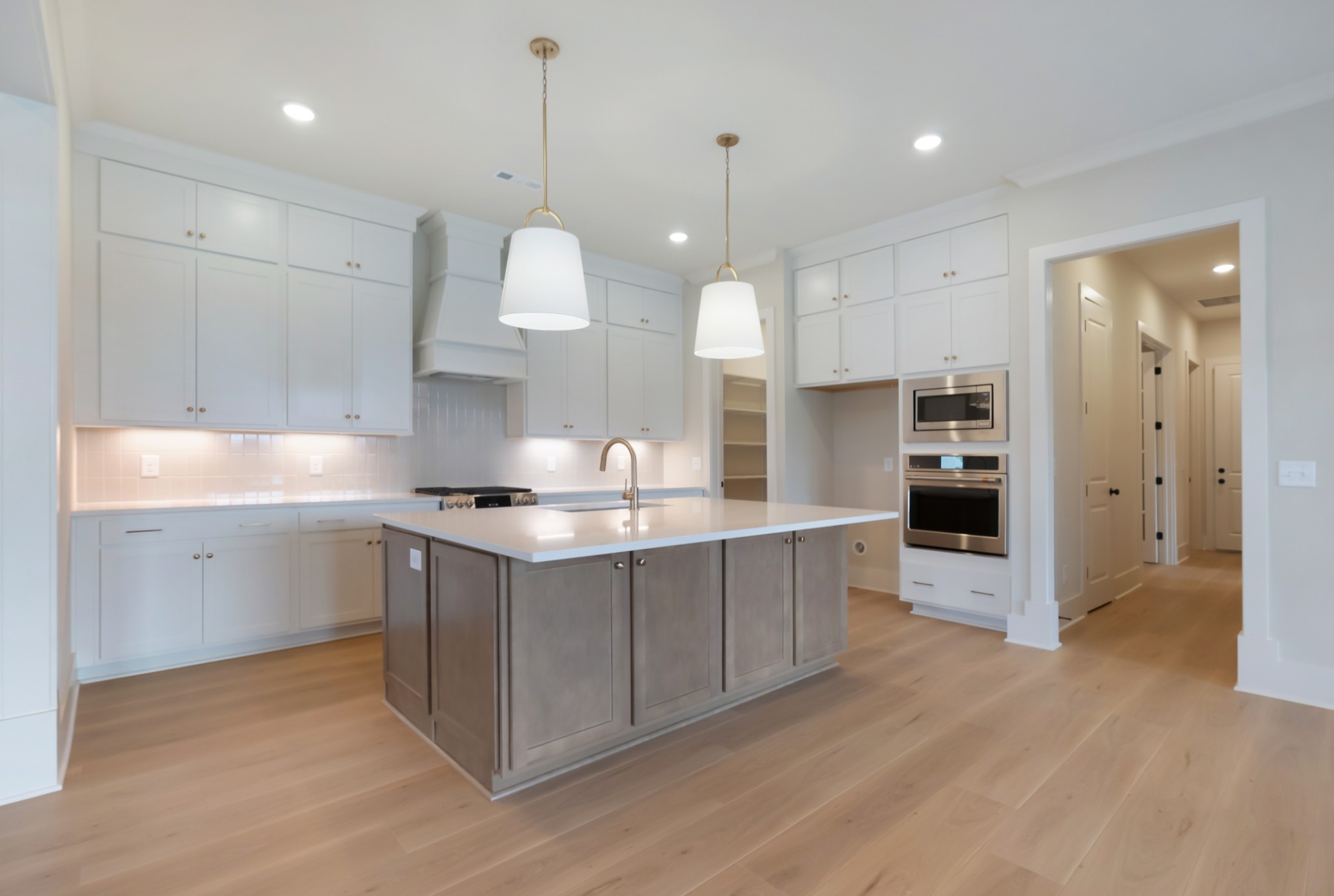 799 Saint Clair Ave