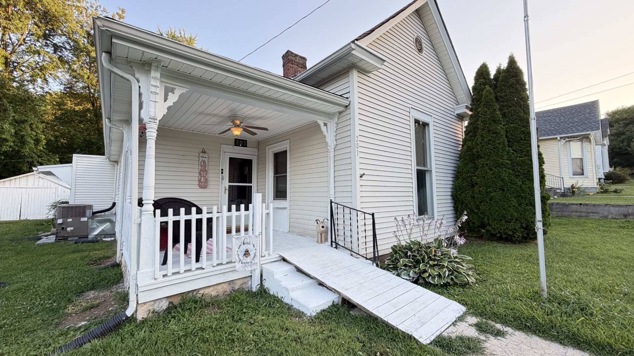 203 Montague St