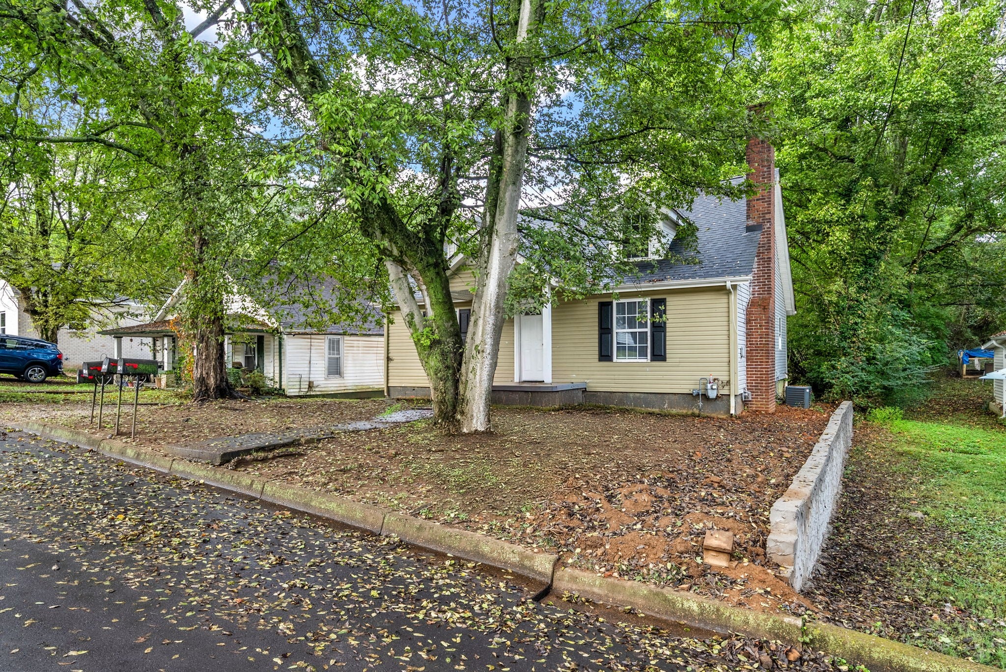 718 Central Ave 1