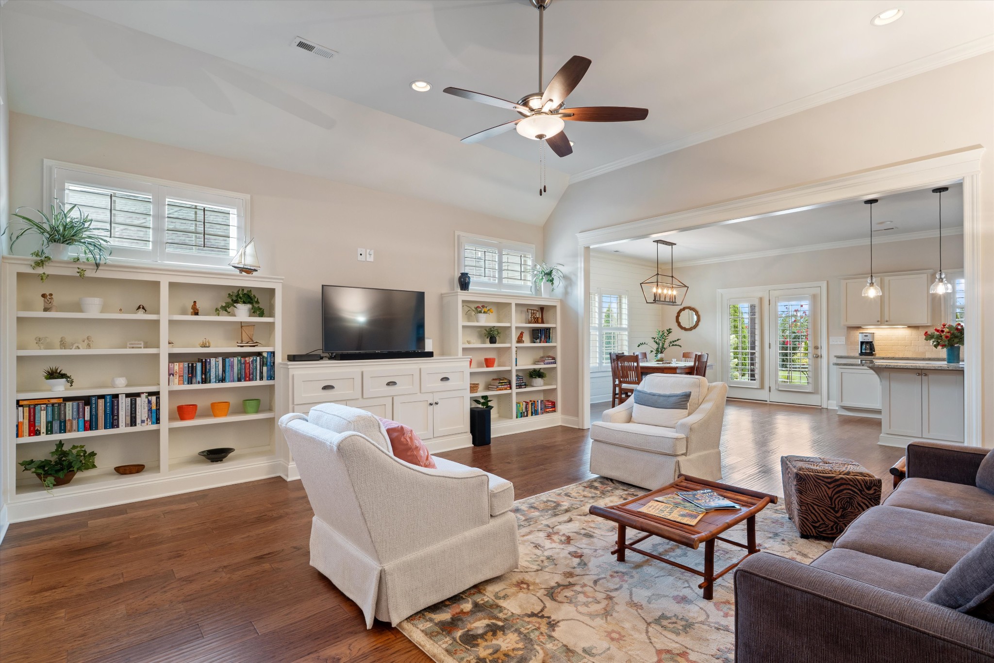 2536 Cason Ln