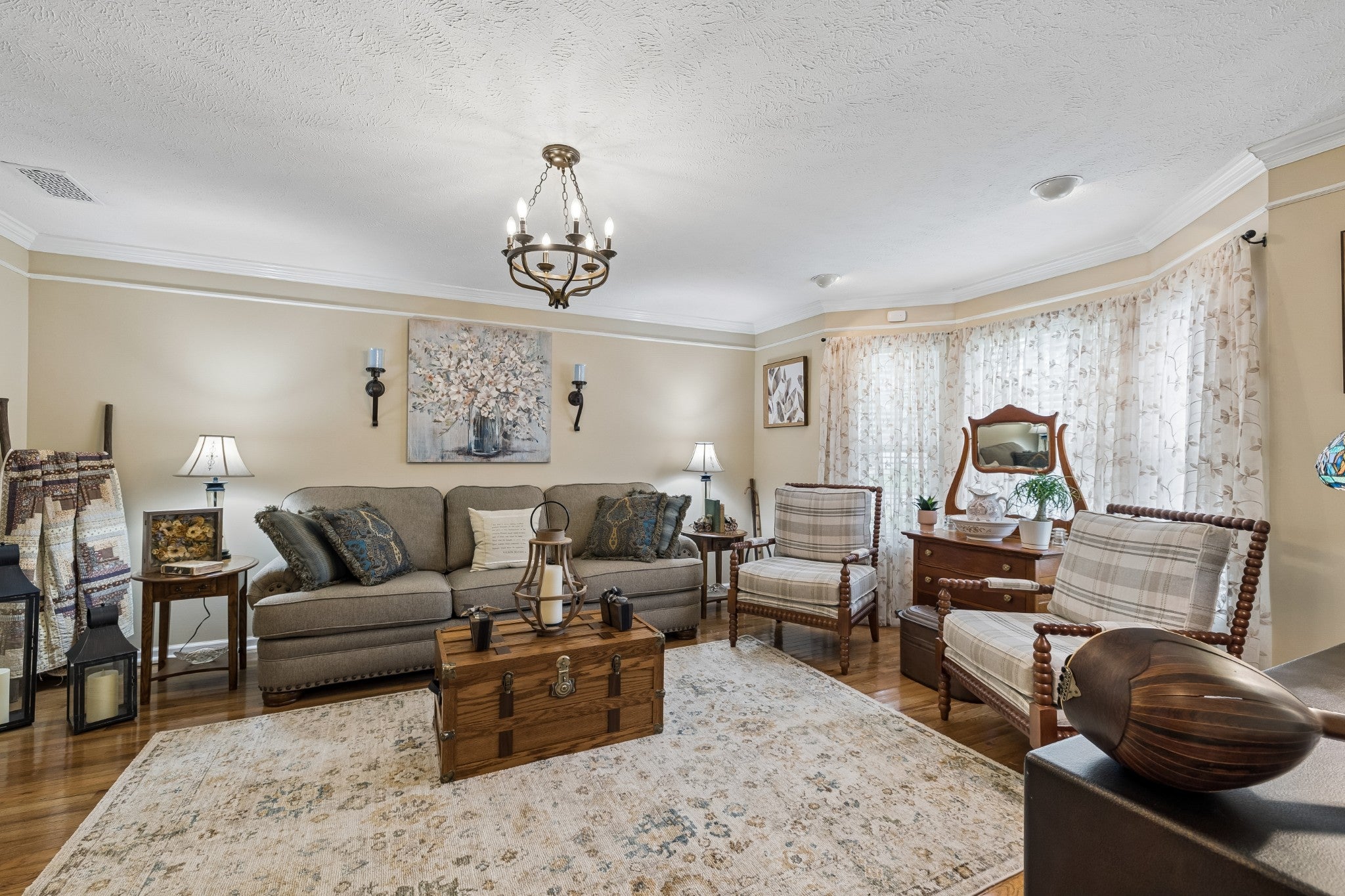 1307 Sycamore Dr