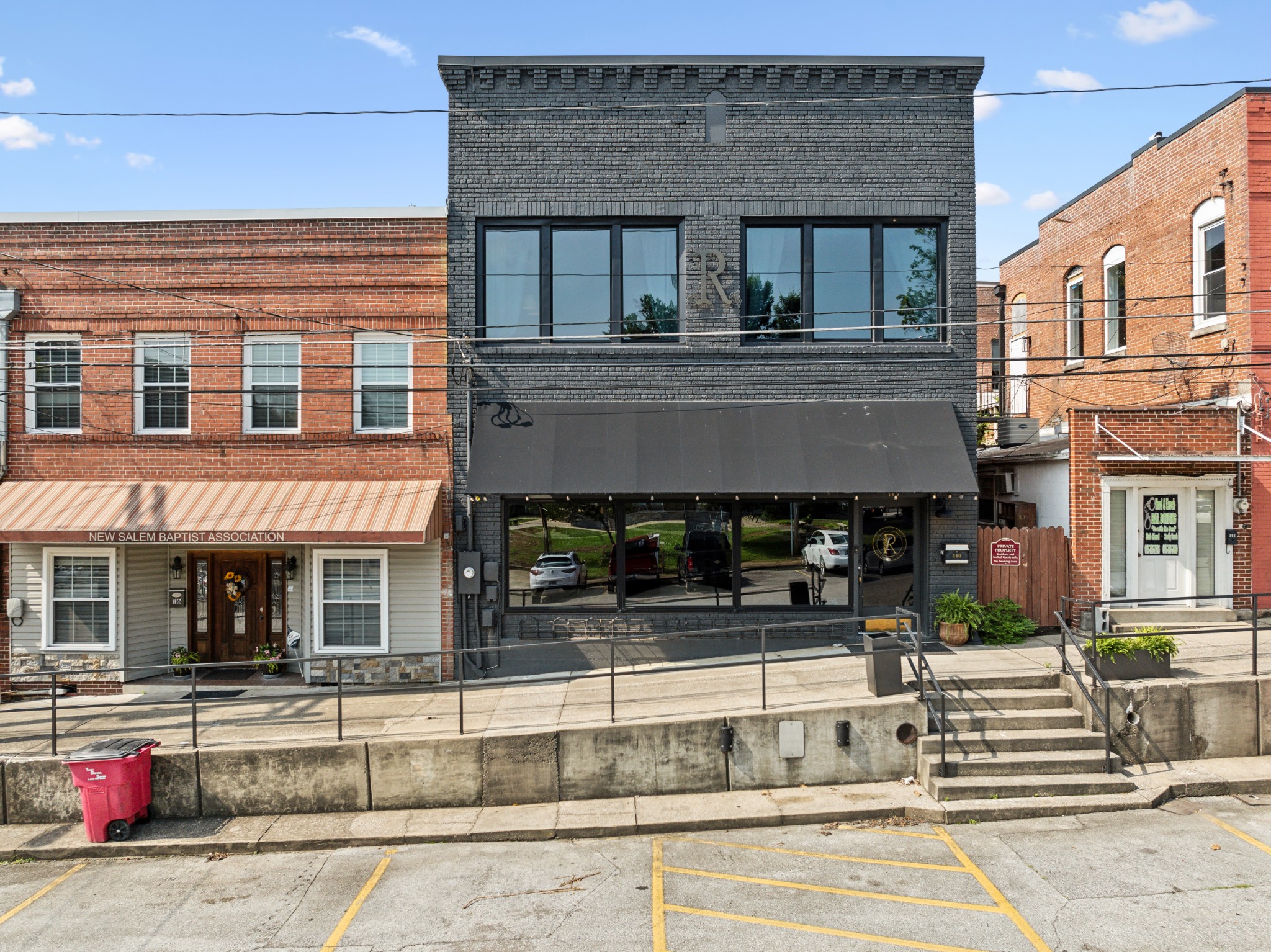 110 Third Ave W