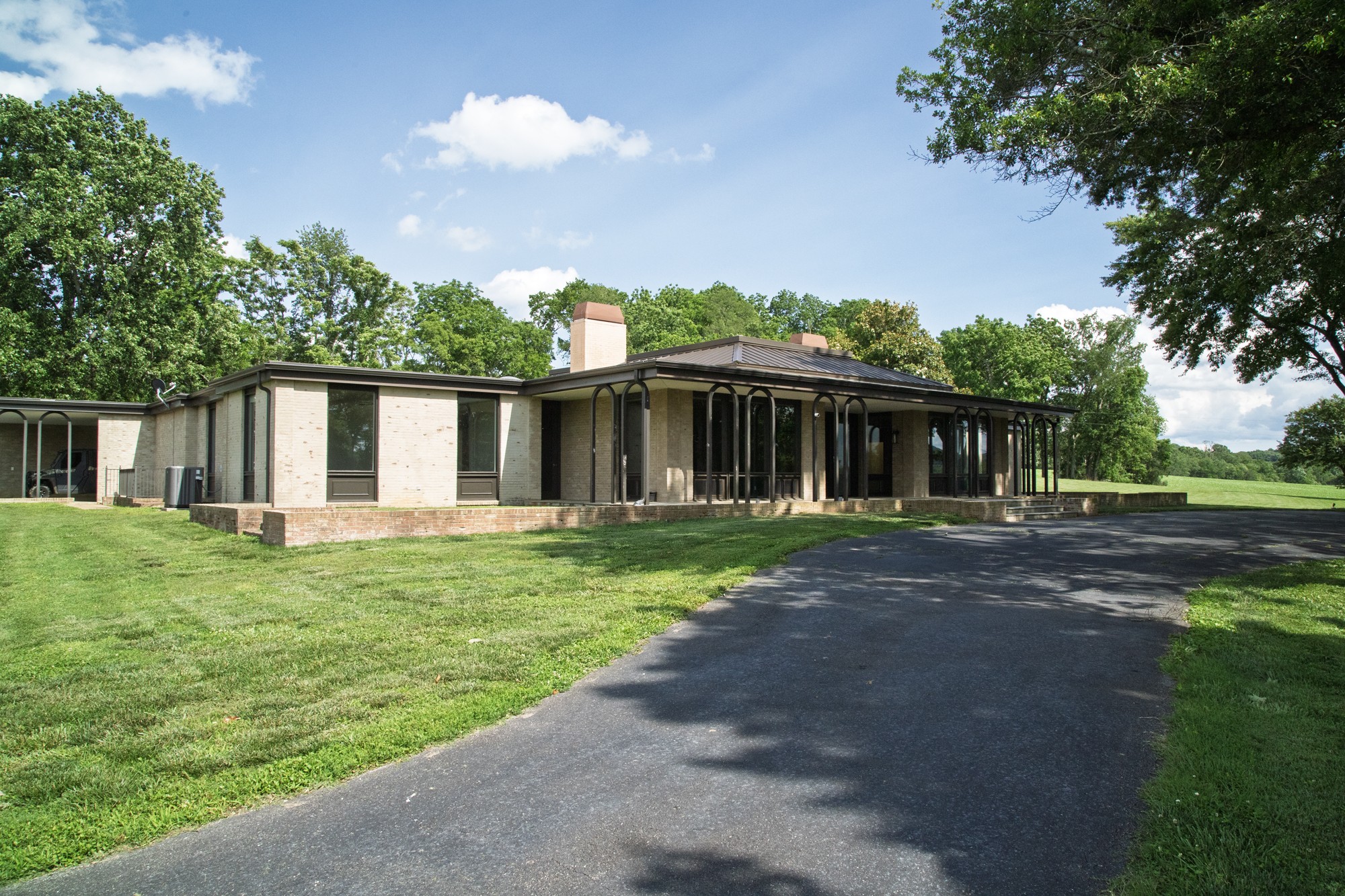 3307 Murphy Ln