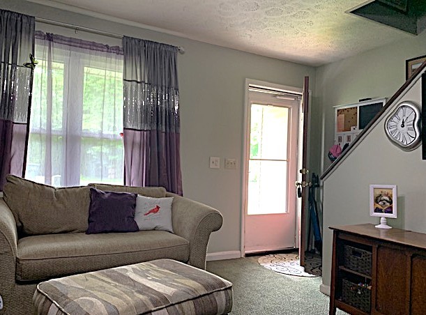 1028 Patio Dr