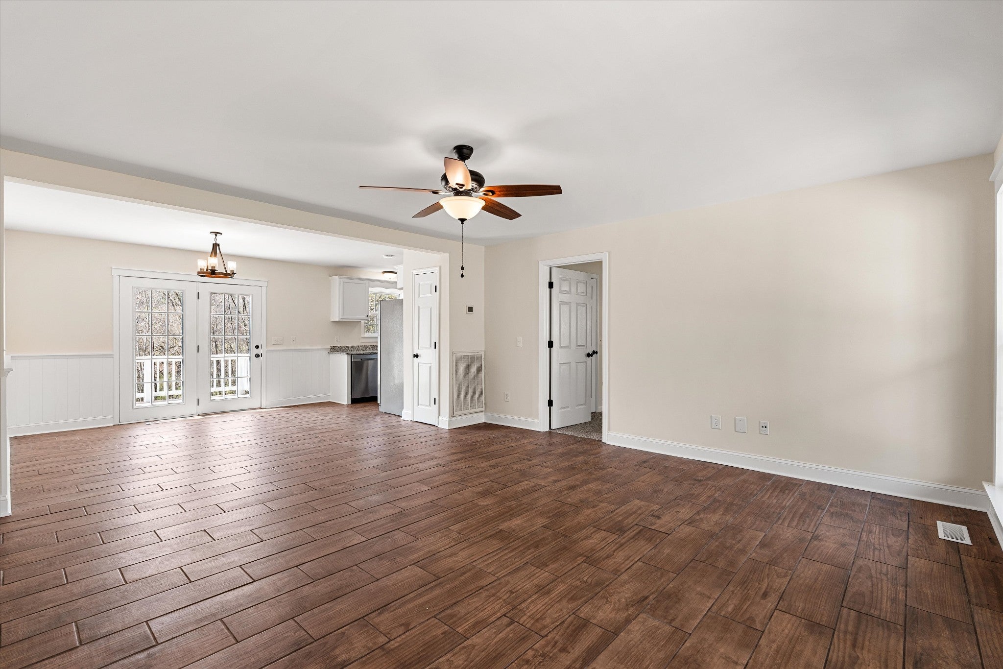 2789 Highway 12 N