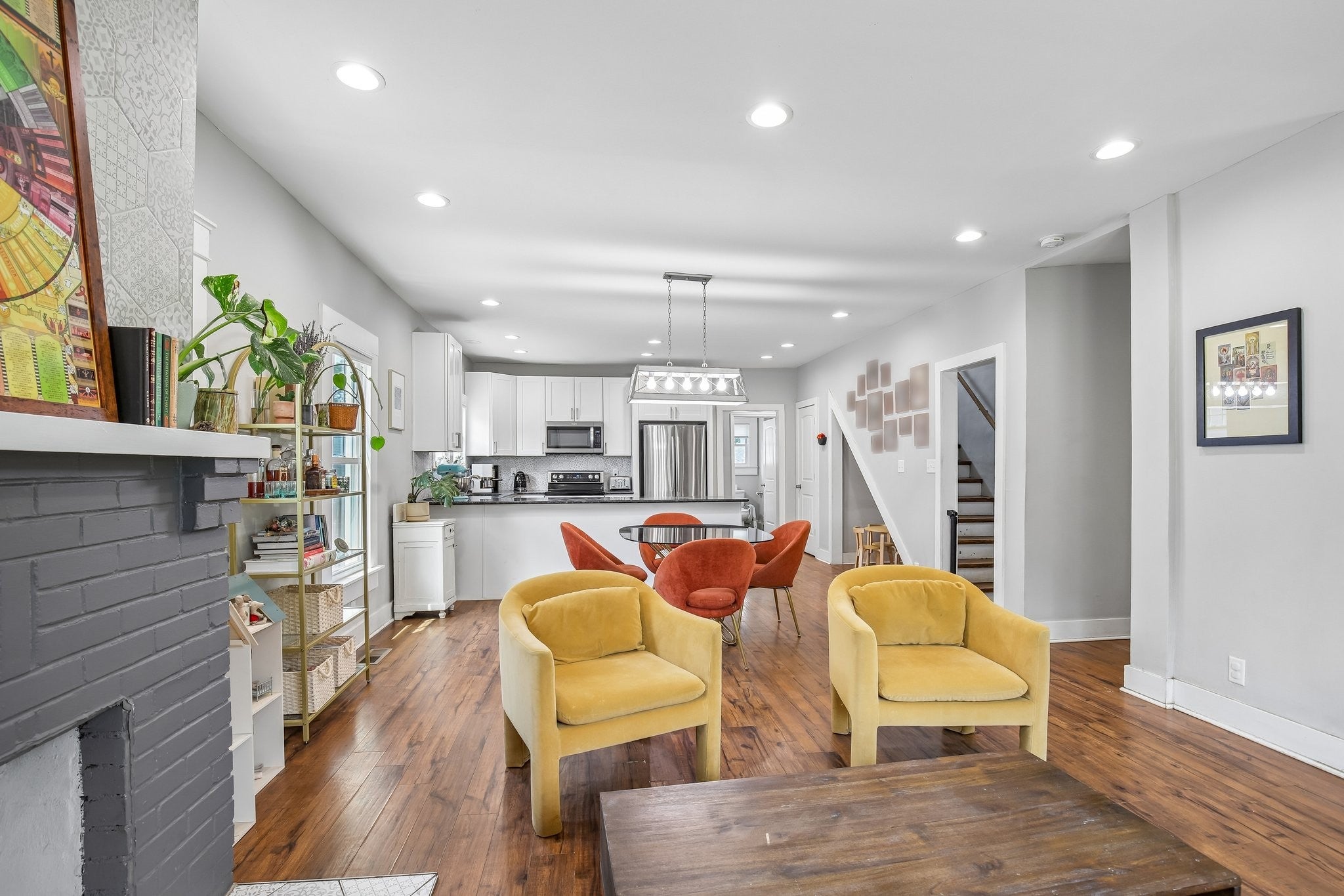 306 Valeria Street