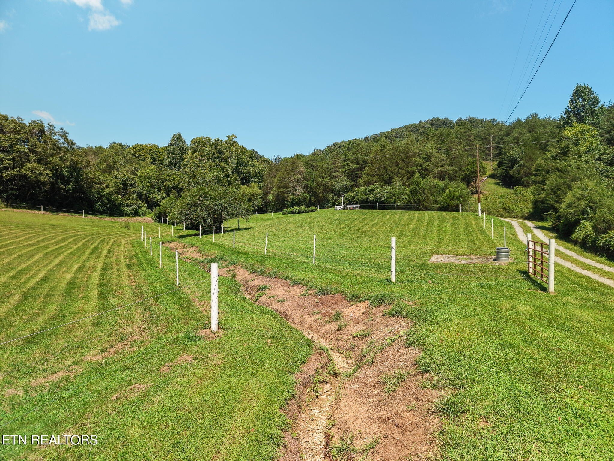 3000 Upper Caney Valley Rd