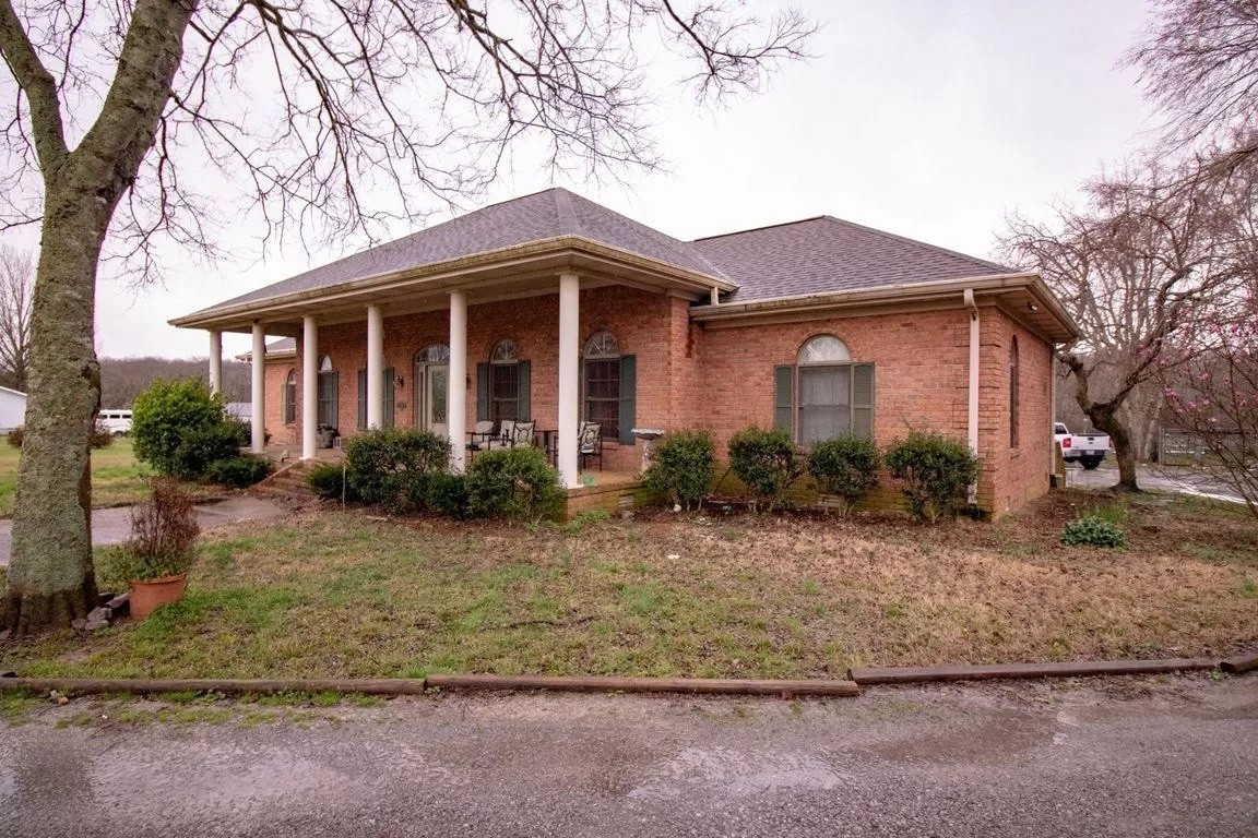 1525 Harkreader Rd