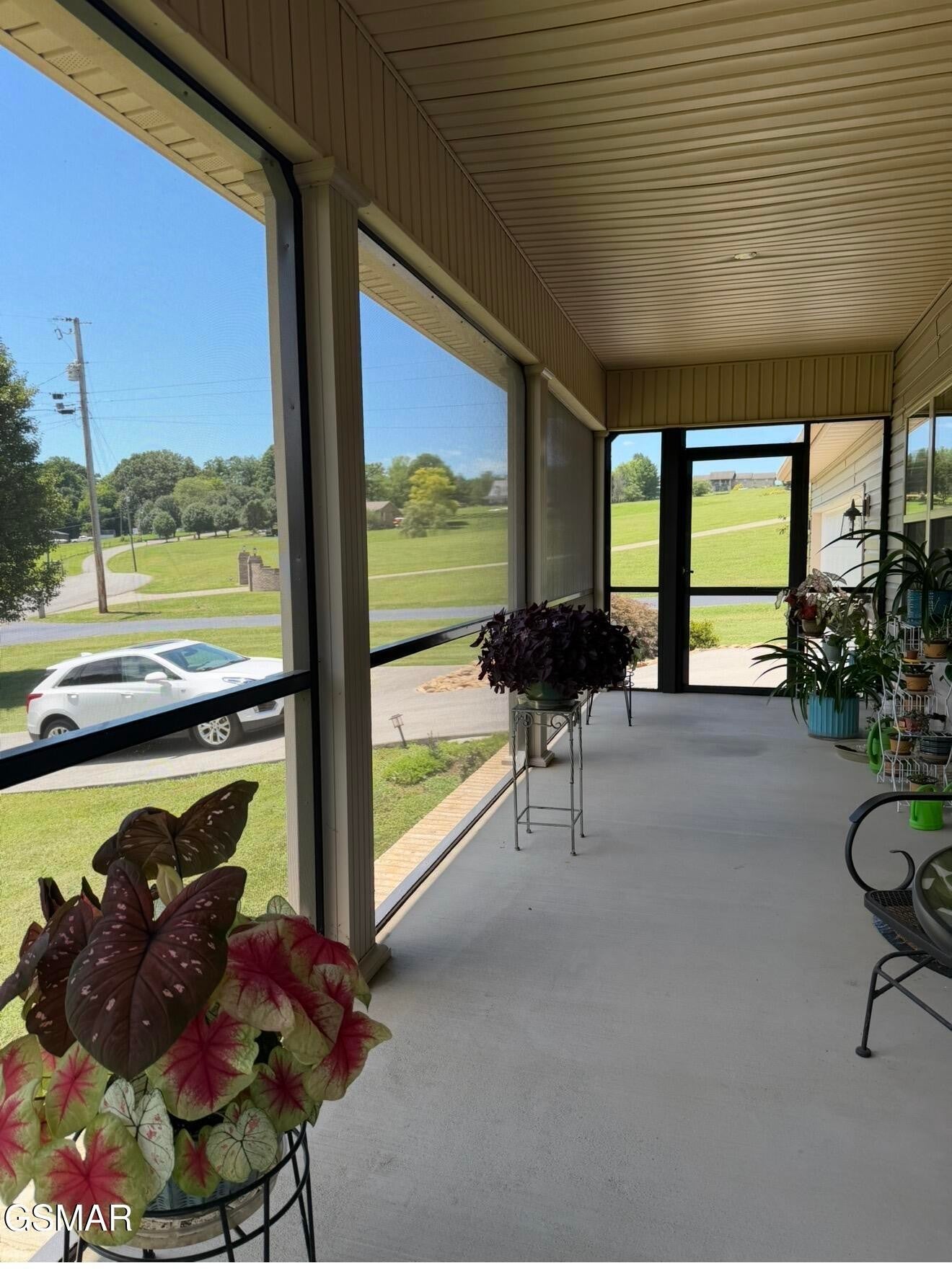 2449 Oakview Lane