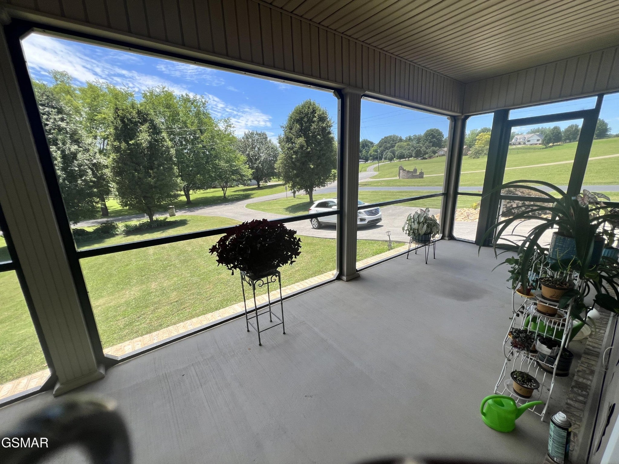 2449 Oakview Lane